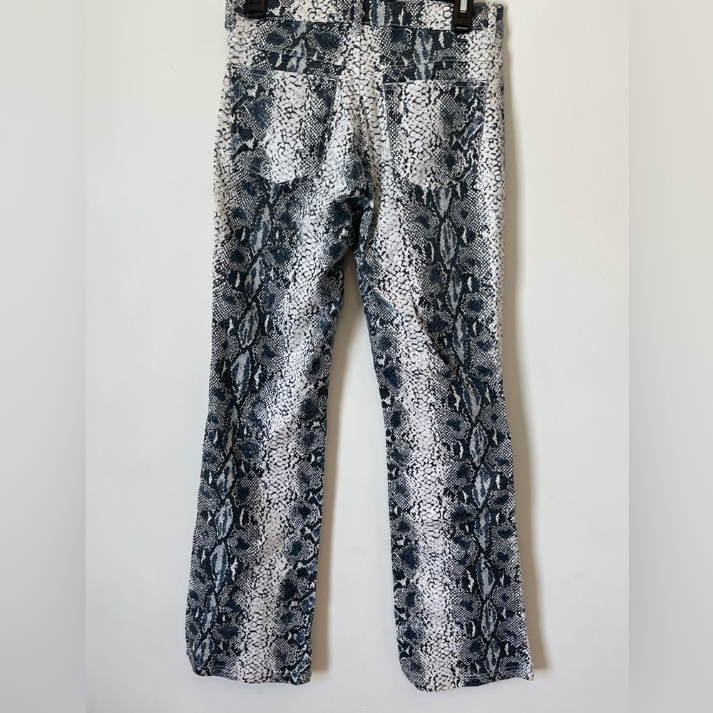 Revolt Jeans white snake print pants - Picture 2 of 3